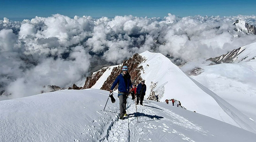 Ascensión al Kazbek (5.054 m)